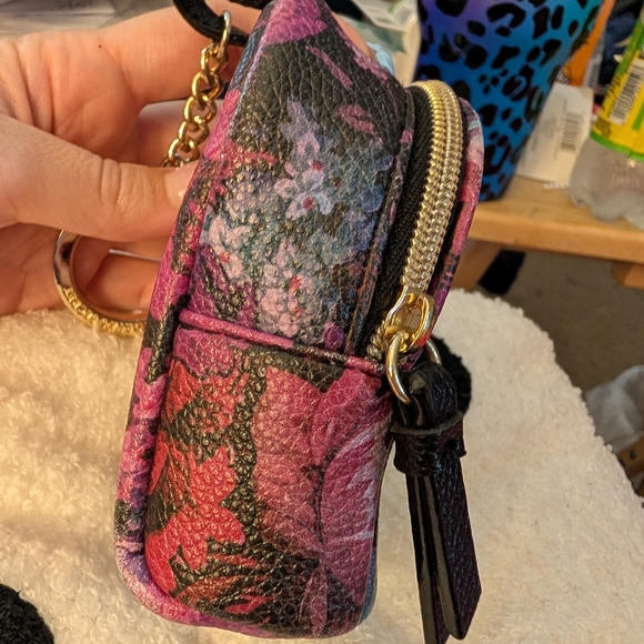 VS Mini Backpack - Picture 3 of 5